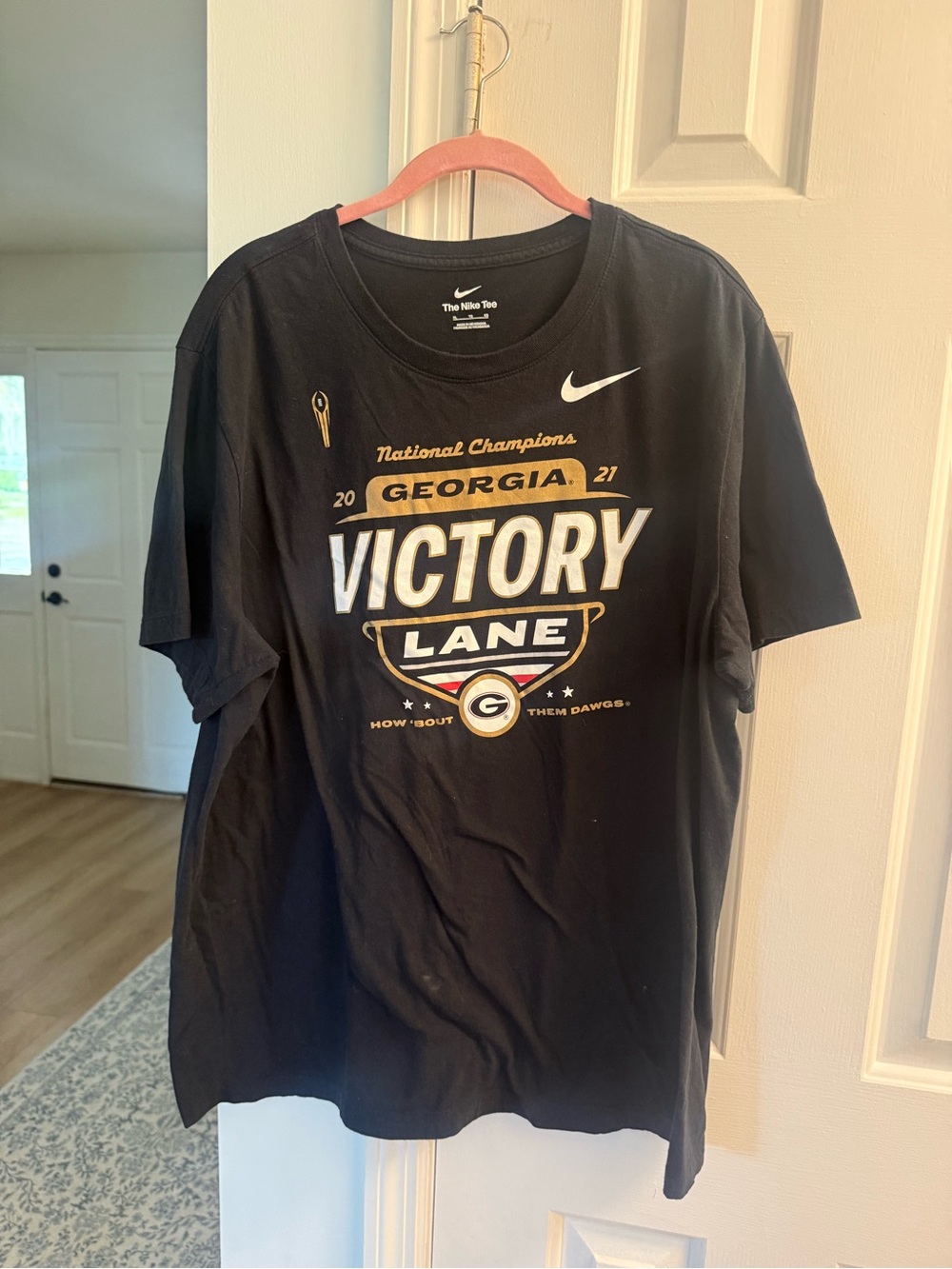 Nike Men’s Tee Black with White Logo